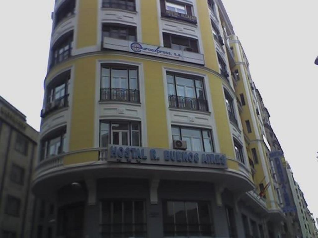 Hostal Buenos Aires Madrid Buitenkant foto