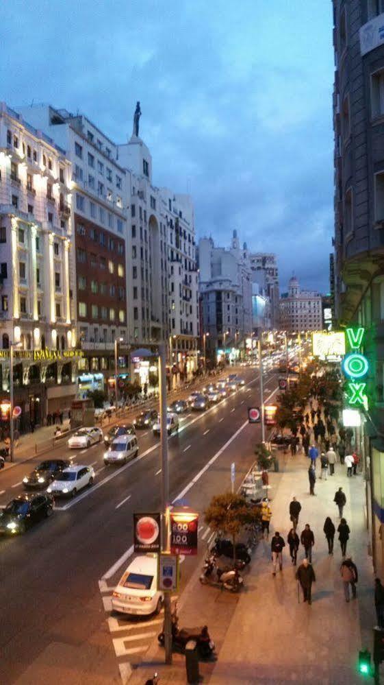 Hostal Buenos Aires Madrid Buitenkant foto