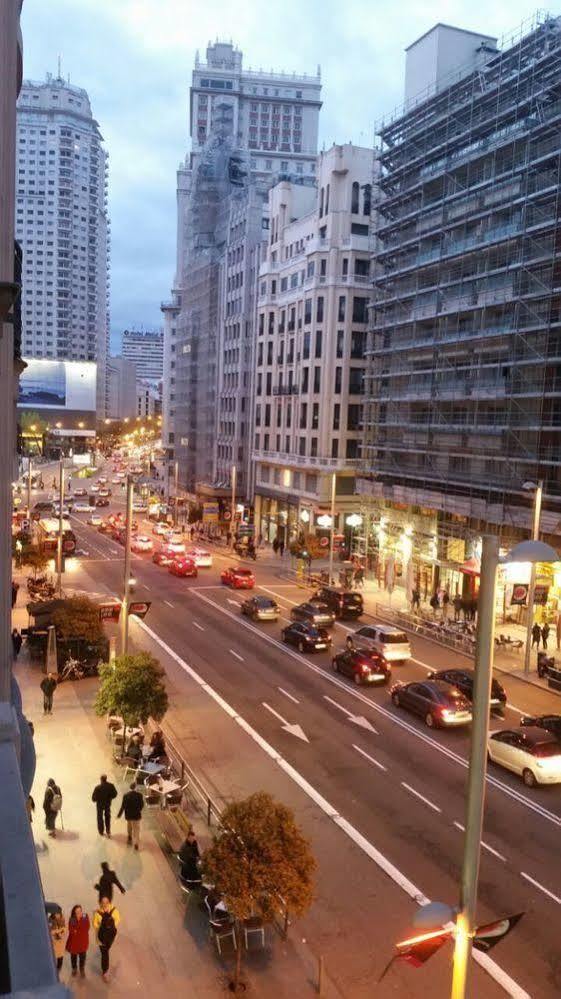 Hostal Buenos Aires Madrid Buitenkant foto
